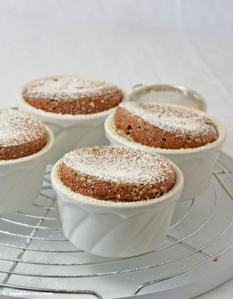 Einfaches Schokoladensoufflé »Soufflé au chocolat« aus dem Vorrat - La ...