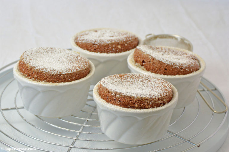 Einfaches Schokoladensoufflé »Soufflé au chocolat« aus dem Vorrat - La ...