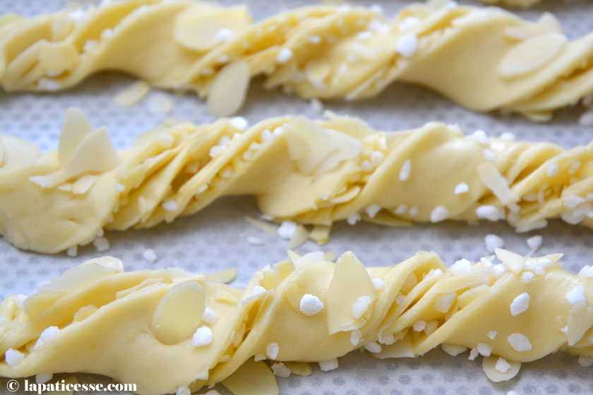 Sacristains Rezept Zubereitung Blätterteigstangen 2