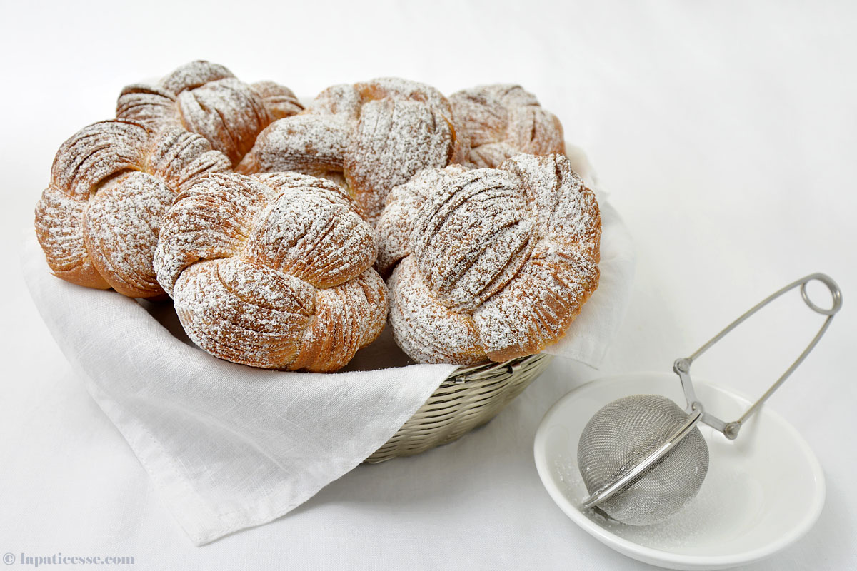 Brioche feuilletée Grundrezept Rezept Titel Sieb 2