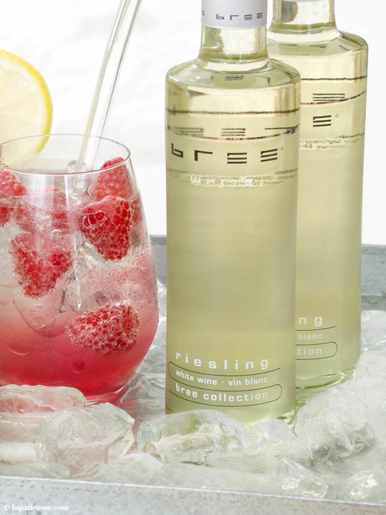 Weinlimonade Rezept Weinsirup Bree Wein Himbeeren Rosenwasser Poolparty